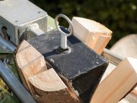 Best Log Splitter Under $1000 – 3 Gas Wood Splitter Reviews